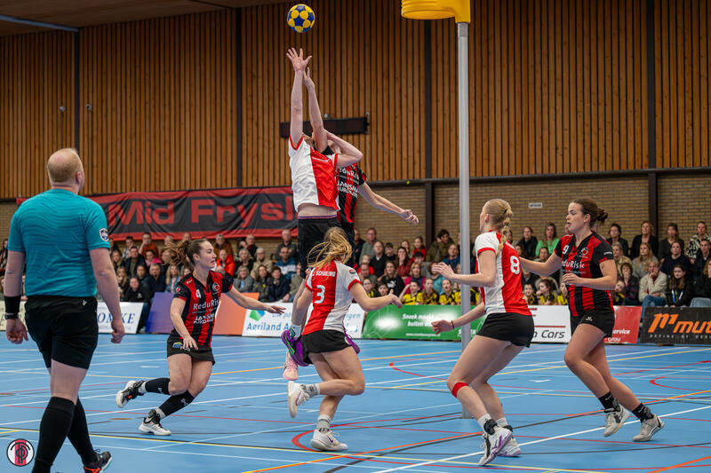 20260215 MidFryslan TOP 6